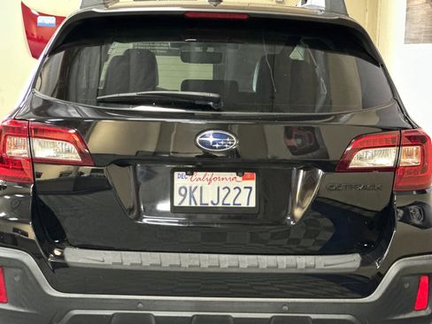 Used 2018 Subaru Outback 3.6R Limited AWD/4WD image 49