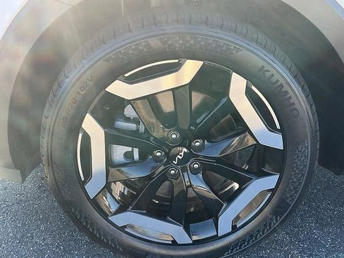 Used 2023 Kia Telluride S w/ S Sunroof Package image 10