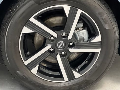 Used 2024 Nissan Sentra SV FWD image 68
