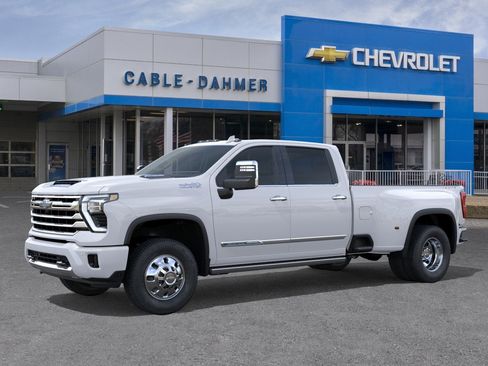 New 2026 Chevrolet Silverado 3500 High Country w/ High Country Premium Package AWD/4WD image 2
