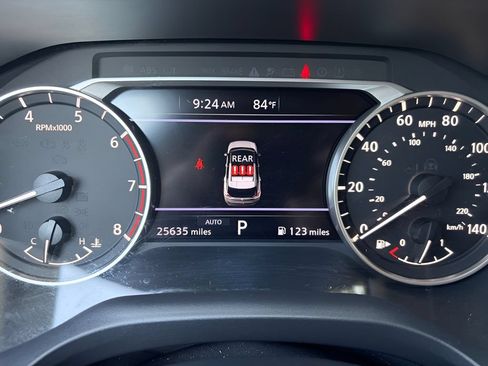 Used 2023 Nissan Rogue SV AWD/4WD image 18