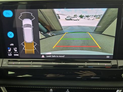 Used 2024 Volkswagen Atlas SE image 20