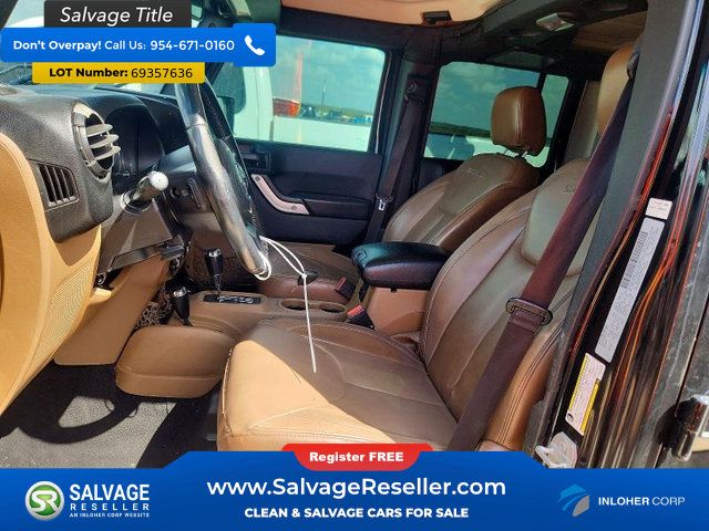 Used 2017 Jeep Wrangler Unlimited Sahara w/ Connectivity Group AWD/4WD image 9
