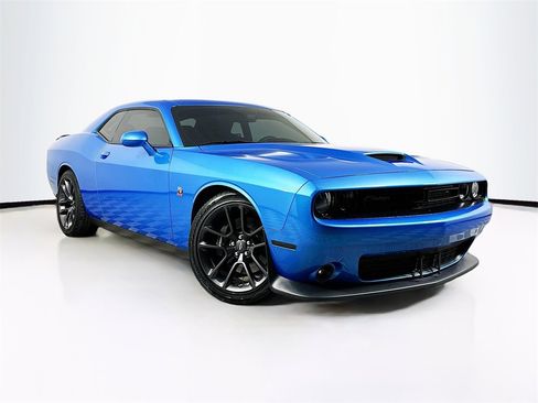 Used 2023 Dodge Challenger R/T Scat Pack image 1