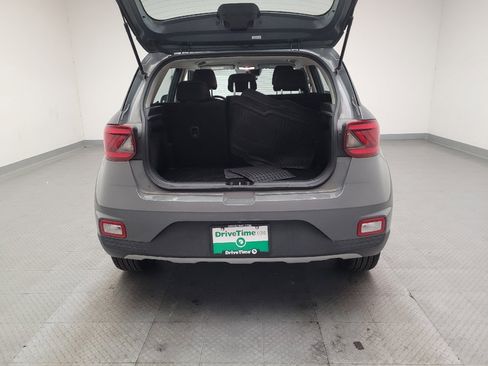 Used 2021 Hyundai Venue SEL FWD image 29