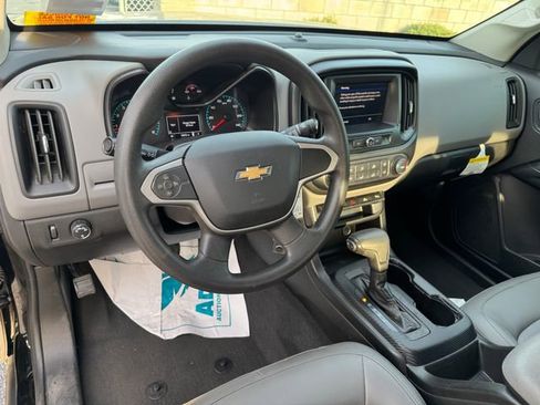 Used 2020 Chevrolet Colorado W/T w/ Custom Special Edition image 12