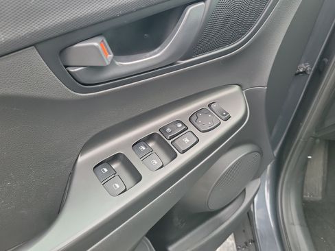 Used 2021 Hyundai Kona SEL FWD image 17