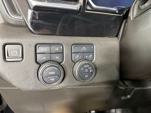 Used 2023 Chevrolet Silverado 1500 RST w/ Convenience Package II AWD/4WD image 18