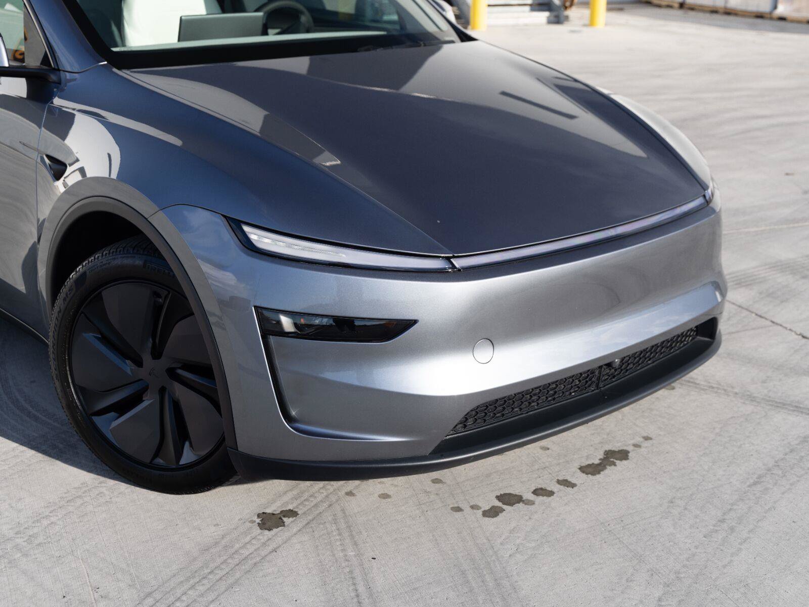 Used 2026 Tesla Model Y Long Range AWD/4WD image 9