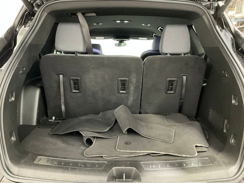 Used 2023 Buick Enclave Essence AWD/4WD image 27