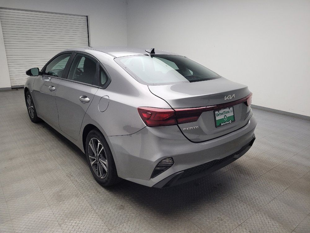 Used 2023 Kia Forte LXS FWD image 5