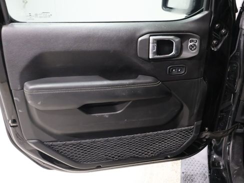 Used 2019 Jeep Wrangler Unlimited Sahara w/ Dual Top Group image 12