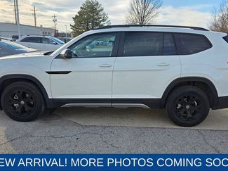 Used 2024 Volkswagen Atlas Peak Edition SE video 2