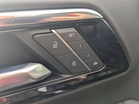 Used 2025 Chevrolet Tahoe High Country w/ Sun And Tow Package image 11