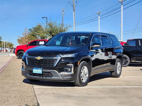 Certified 2023 Chevrolet Traverse LS image 2