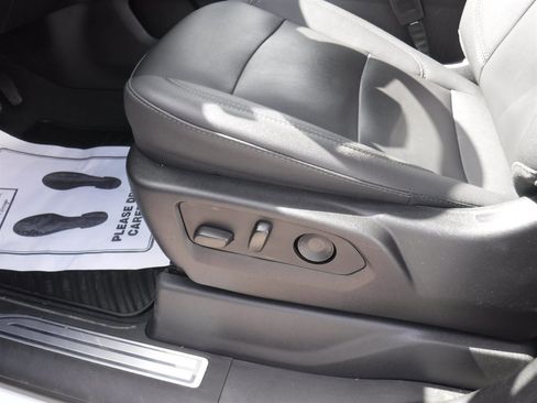 Used 2022 Chevrolet Silverado 1500 RST w/ Convenience Package II image 12