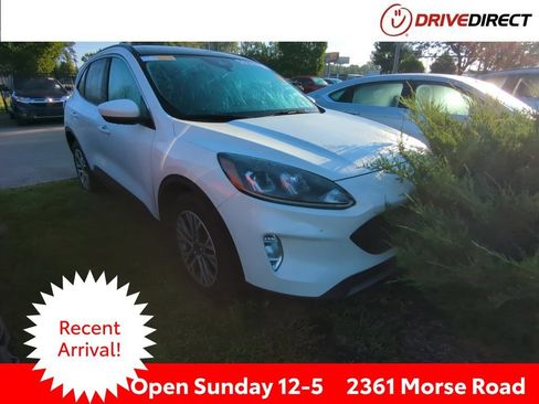 Used 2022 Ford Escape SEL w/ Technology Package AWD/4WD image 1