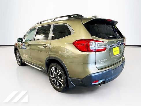 Used 2023 Subaru Ascent Limited w/ Technology Package AWD/4WD image 7