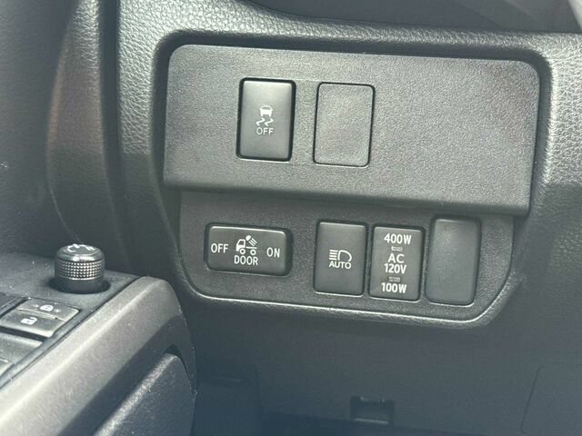 Used 2023 Toyota Tacoma TRD Off-Road AWD/4WD image 30