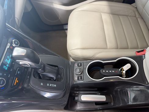 Used 2016 Ford Escape Titanium FWD image 39