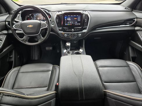 Used 2022 Chevrolet Traverse Premier AWD/4WD image 10