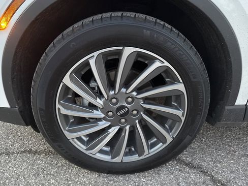 Used 2023 Lincoln Corsair Reserve image 5