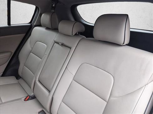 Used 2017 Kia Sportage EX image 18