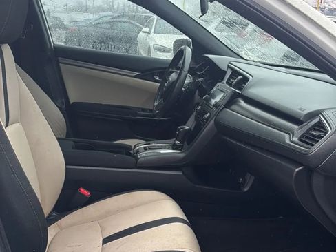 Used 2018 Honda Civic Sport image 30