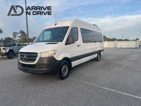 Used 2021 Mercedes-Benz Sprinter 2500 image 1