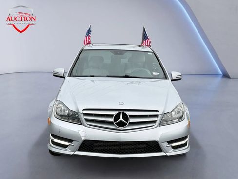 Used 2013 Mercedes-Benz C 250 Sedan image 2