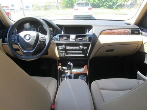 Used 2017 BMW X3 xDrive28i image 13