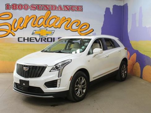 Used 2021 Cadillac XT5 Premium Luxury AWD/4WD image 2