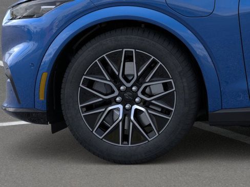 New 2025 Ford Mustang Mach-E Premium image 19