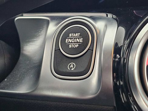 Certified 2025 Mercedes-Benz GLB 35 AMG 4MATIC image 30