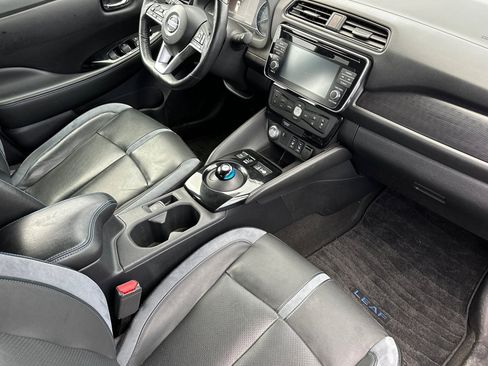 Used 2018 Nissan Leaf SL w/ SL Technology Package image 18