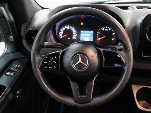 Used 2020 Mercedes-Benz Sprinter 3500 image 26
