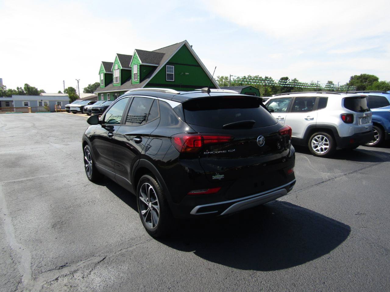 Used 2020 Buick Encore GX Select FWD image 5