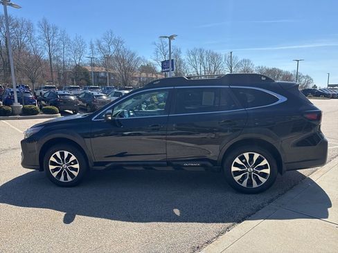 Used 2023 Subaru Outback Limited image 5