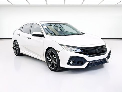 Used 2018 Honda Civic EX image 3