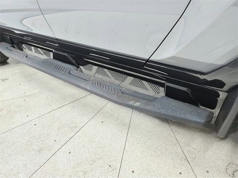 Used 2025 GMC Hummer EV 3X image 47