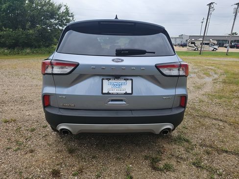 Used 2022 Ford Escape SE AWD/4WD image 5