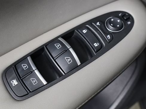 Used 2023 INFINITI QX50 Luxe FWD image 20