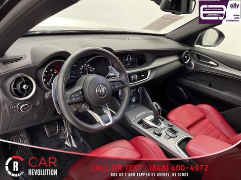 Used 2022 Alfa Romeo Stelvio Veloce image 14