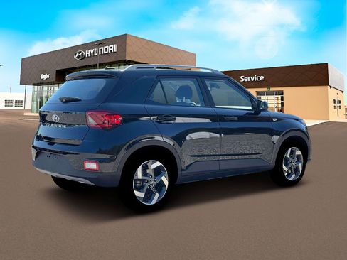 New 2026 Hyundai Venue SEL FWD image 8