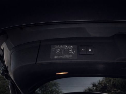 Used 2023 INFINITI QX50 Luxe image 23