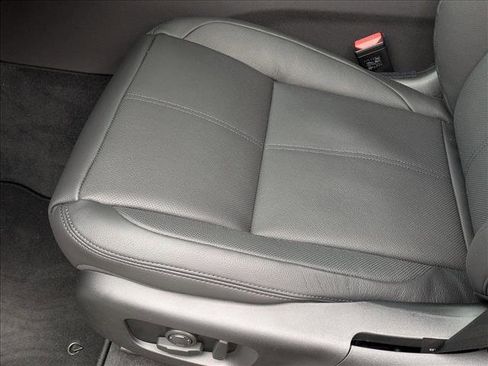 New 2026 Land Rover Range Rover Velar Dynamic SE image 4