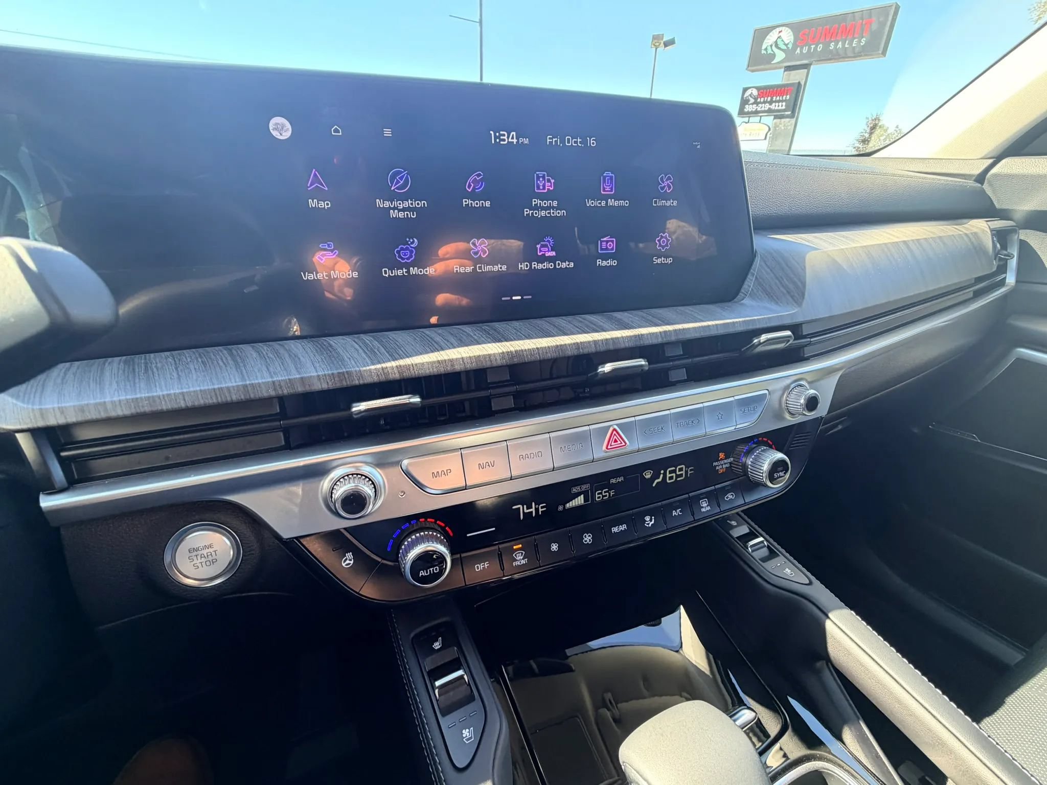 Used 2024 Kia Telluride EX AWD/4WD image 17