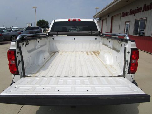 Used 2018 Chevrolet Silverado 1500 LT w/ All Star Edition AWD/4WD image 17