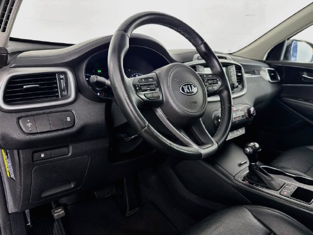 Used 2017 Kia Sorento FWD image 20