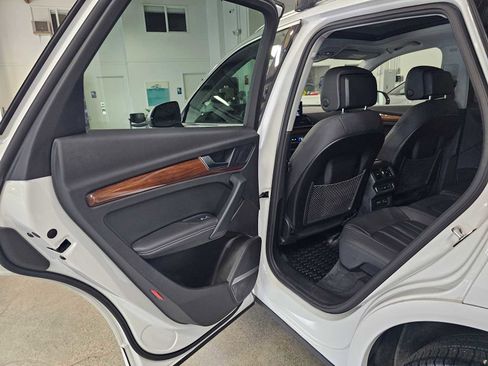 Used 2022 Audi Q5 2.0T Premium Plus image 15